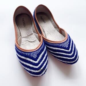 Women's Fuchsia Brand Hand Made Blue and White Woven Ballet Flat Shoes Size 7